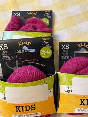 Smartwool Kids Micro Socks - Bright Magenta size XS, three pairs